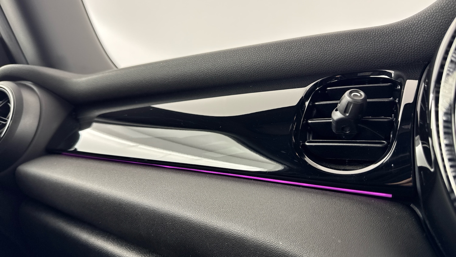 Used MINI Hatch 2023 for sale - 76643238: Photo 32