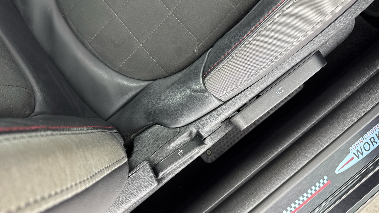 Used MINI Hatch 2024 for sale - 76706255: Photo 30