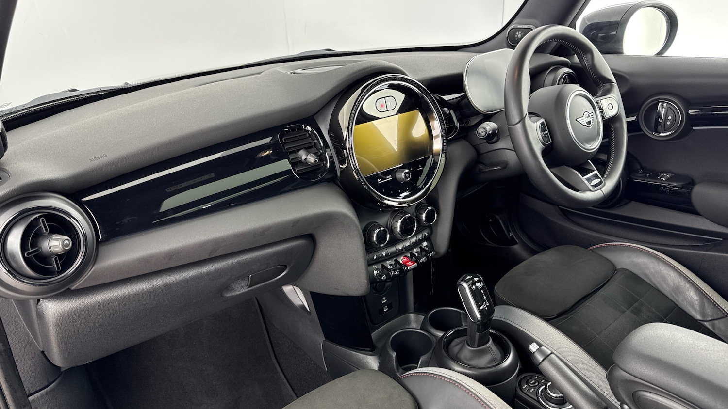 Used MINI Hatch 2024 for sale - 76706255: Photo 7