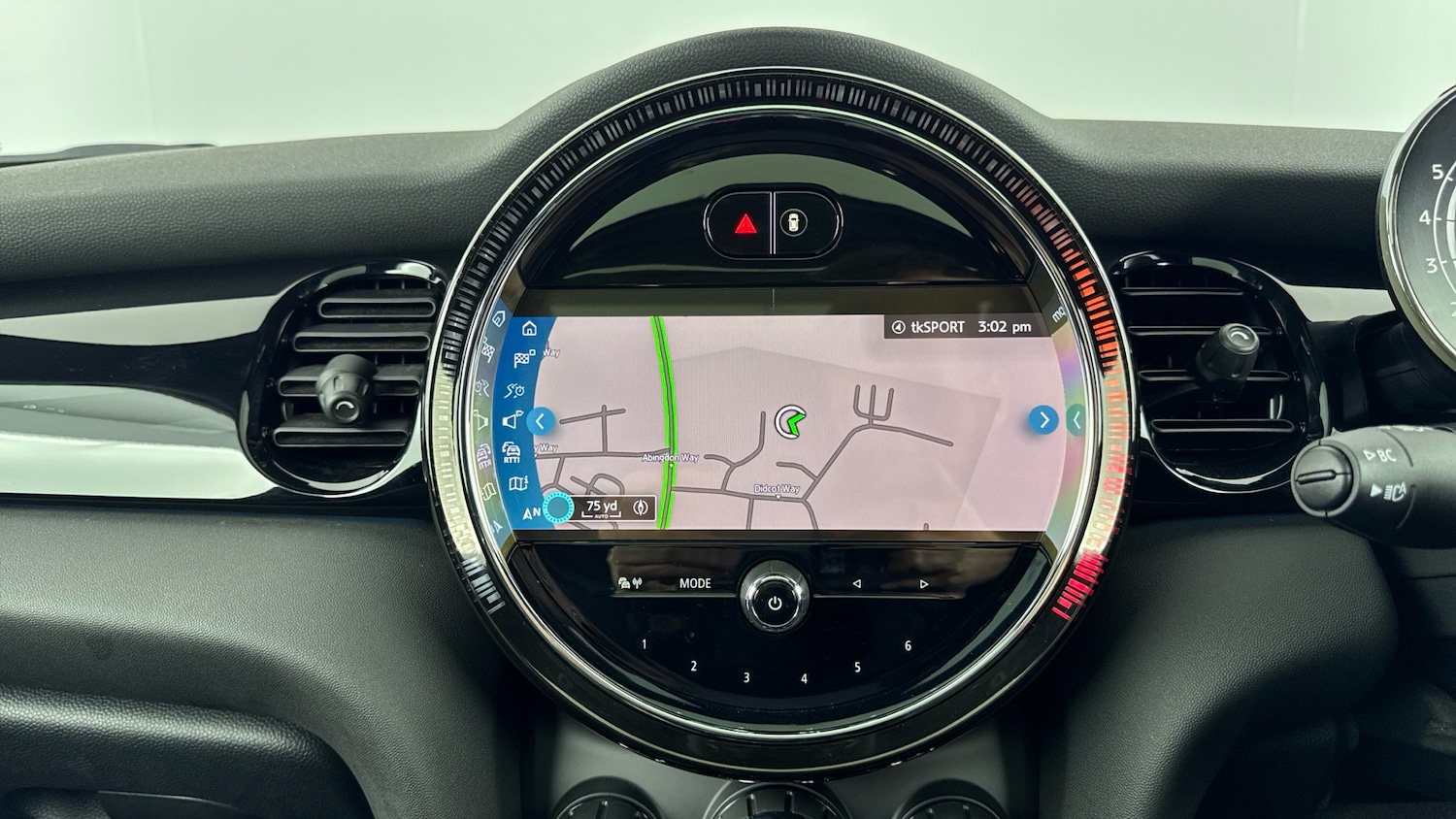 Used MINI Hatch 2024 for sale - 76706255: Photo 8