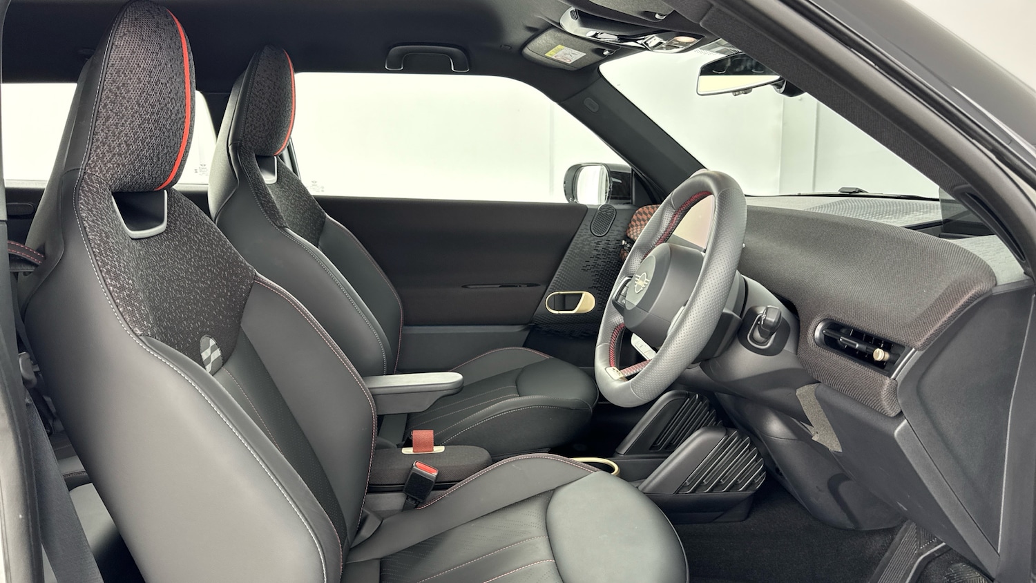 Used MINI Cooper 2025 for sale - 76683994: Photo 11