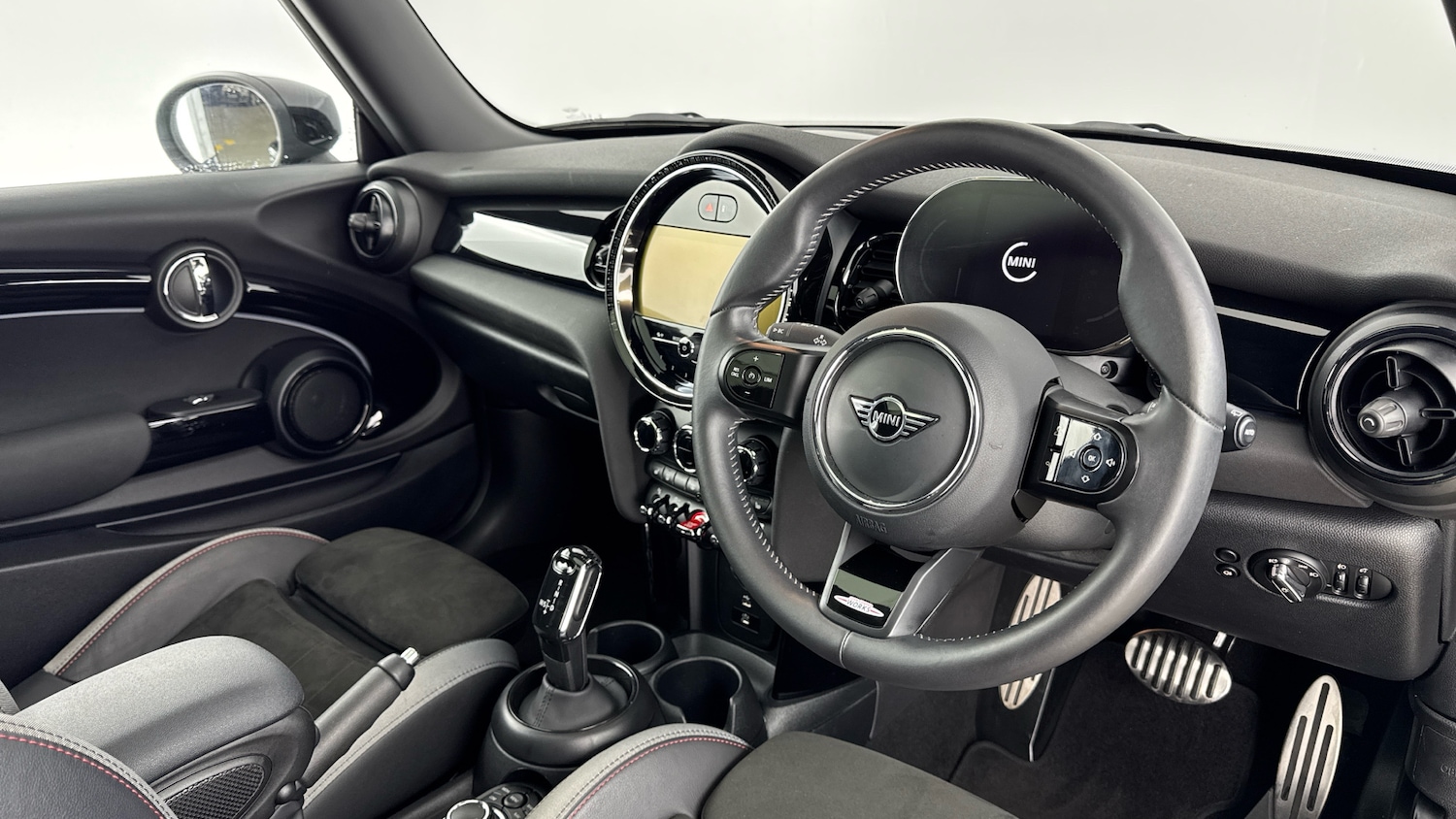 Used MINI Hatch 2023 for sale - 76945775: Photo 6