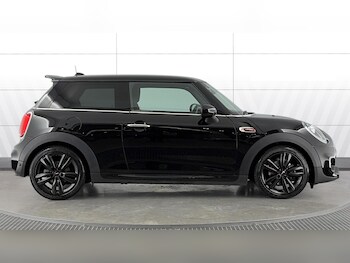 Used MINI Hatch 2018 for sale - 78873934: Photo