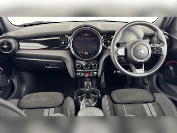 Used MINI Hatch 2024 for sale - 78932198: Photo