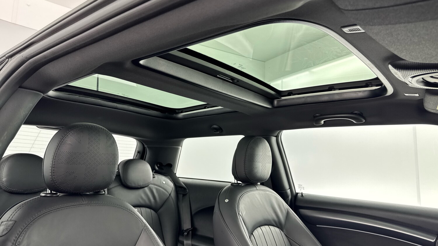 Used MINI Hatch 2023 for sale - 76599892: Photo 17