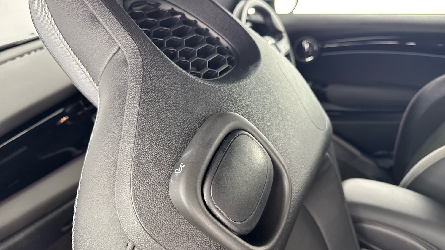 Used MINI Hatch 2023 for sale - 77965665: Photo 44