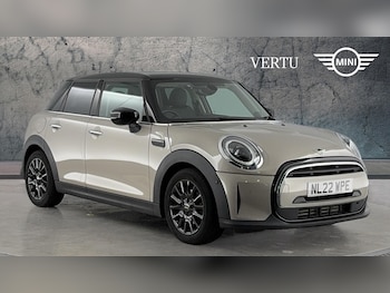 2022 (22) - 1.5 Cooper Classic 5dr Auto [Comfort Pack] Petrol Hatchback