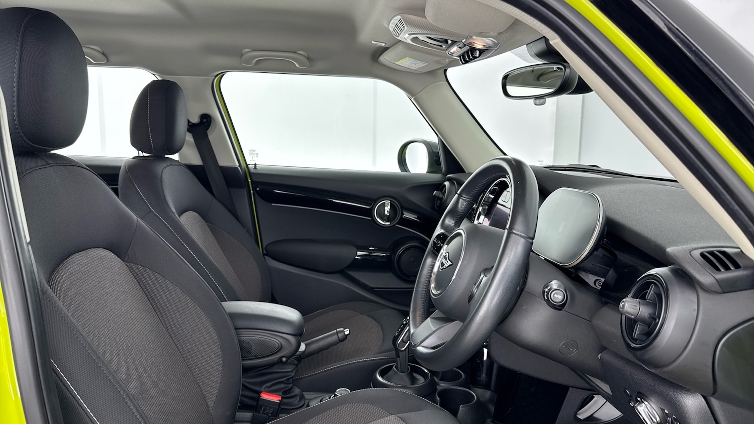 Used MINI Hatch 2023 for sale - 76545191: Photo 11