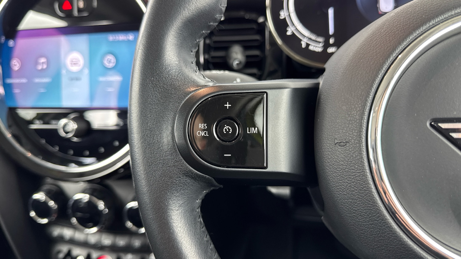 Used MINI Hatch 2023 for sale - 76545191: Photo 17