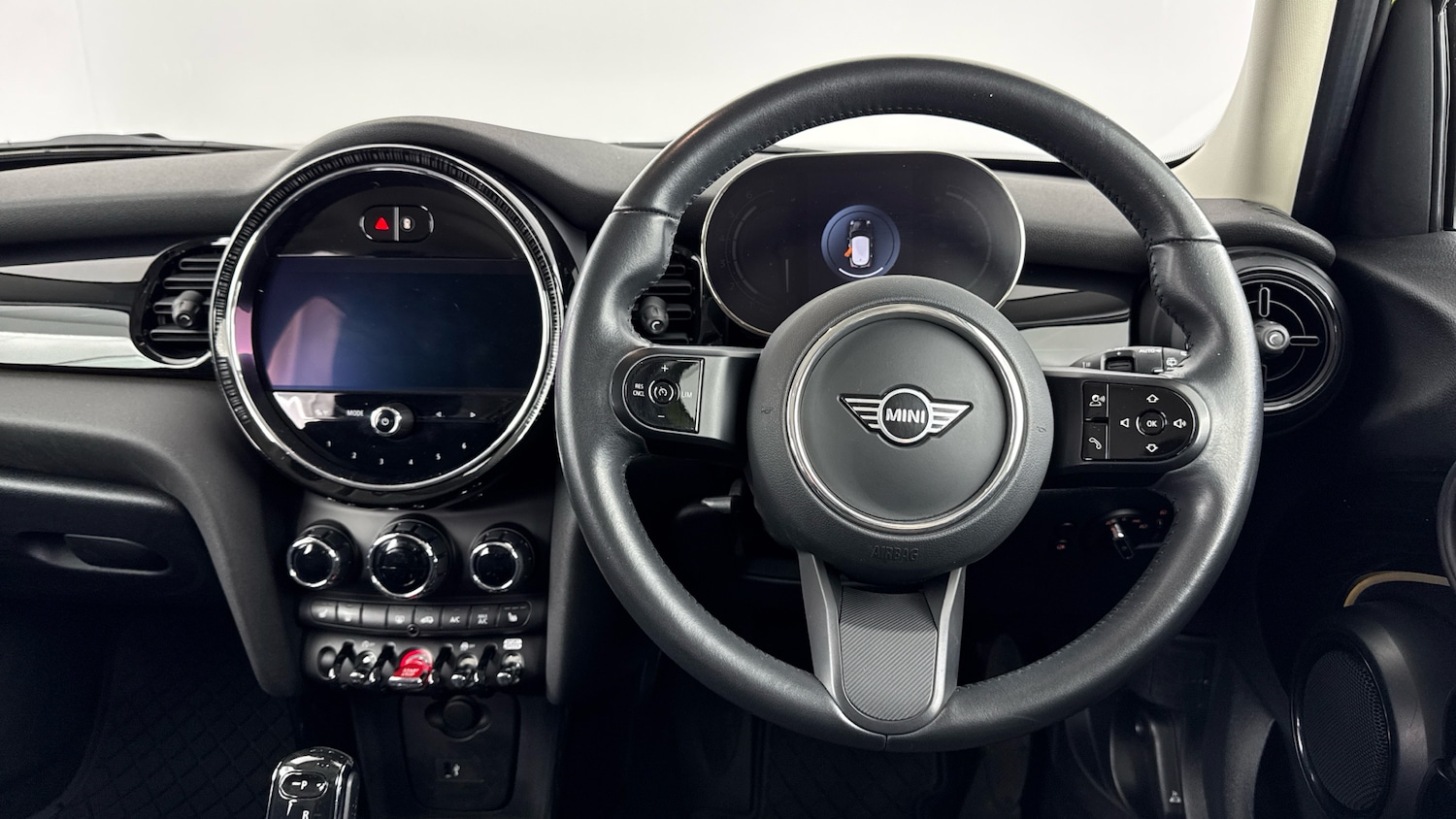 Used MINI Hatch 2023 for sale - 76545191: Photo 5