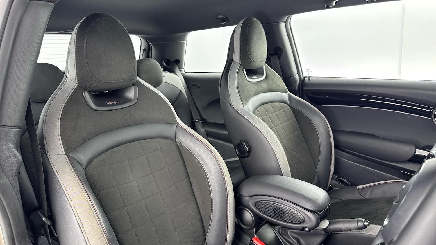 Used MINI Hatch 2022 for sale - 77046529: Photo 28