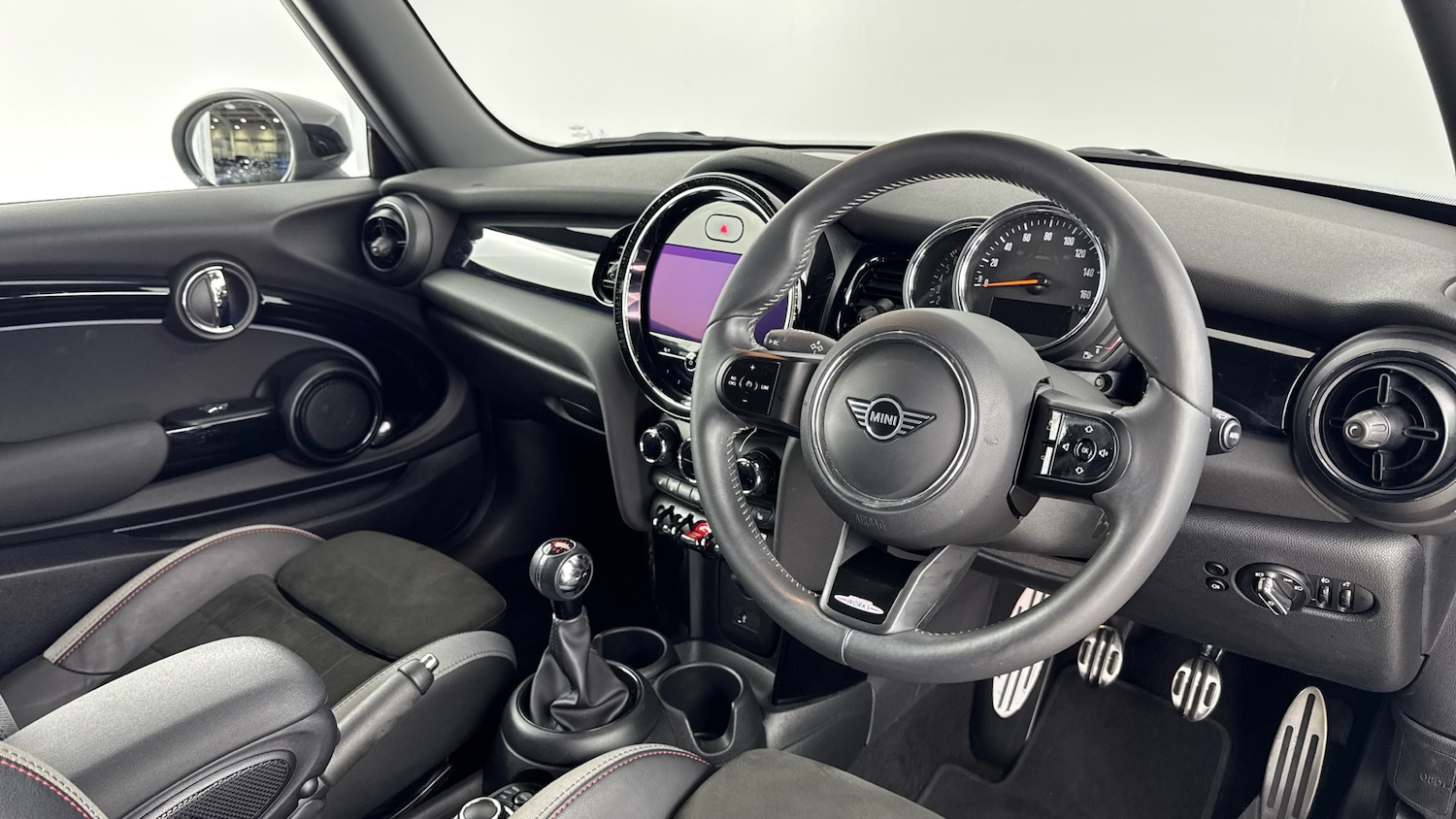 Used MINI Hatch 2022 for sale - 77046529: Photo 6