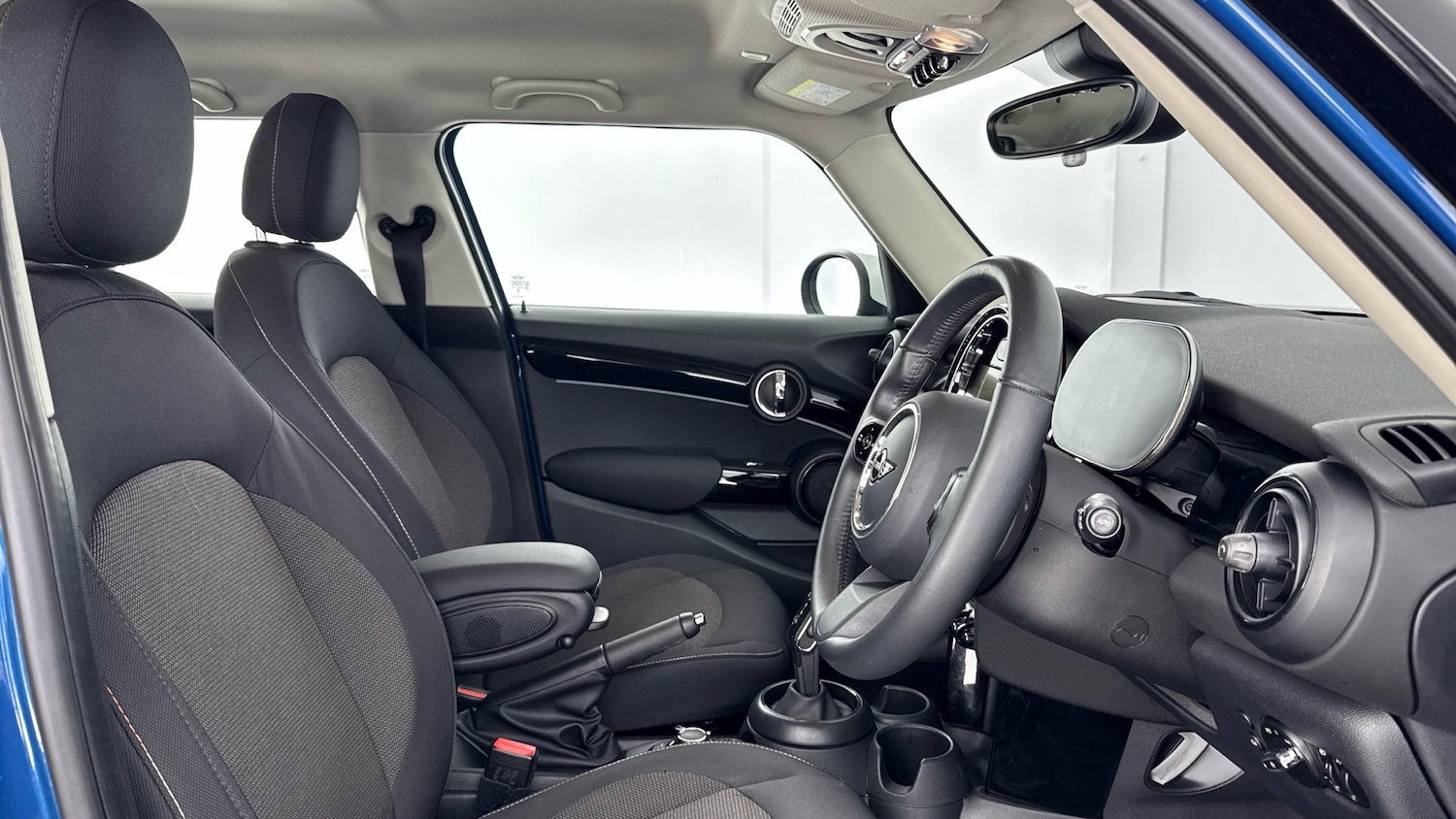 Used MINI Hatch 2023 for sale - 77703065: Photo 11