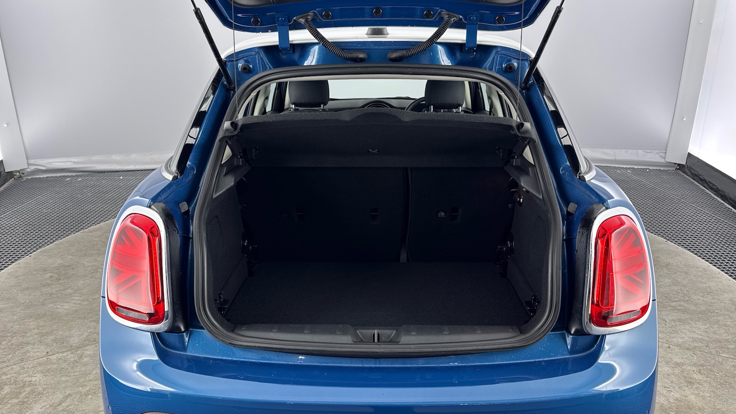 Used MINI Hatch 2023 for sale - 77703065: Photo 13