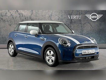 Used MINI Hatch 2023 for sale - 77703065: Photo