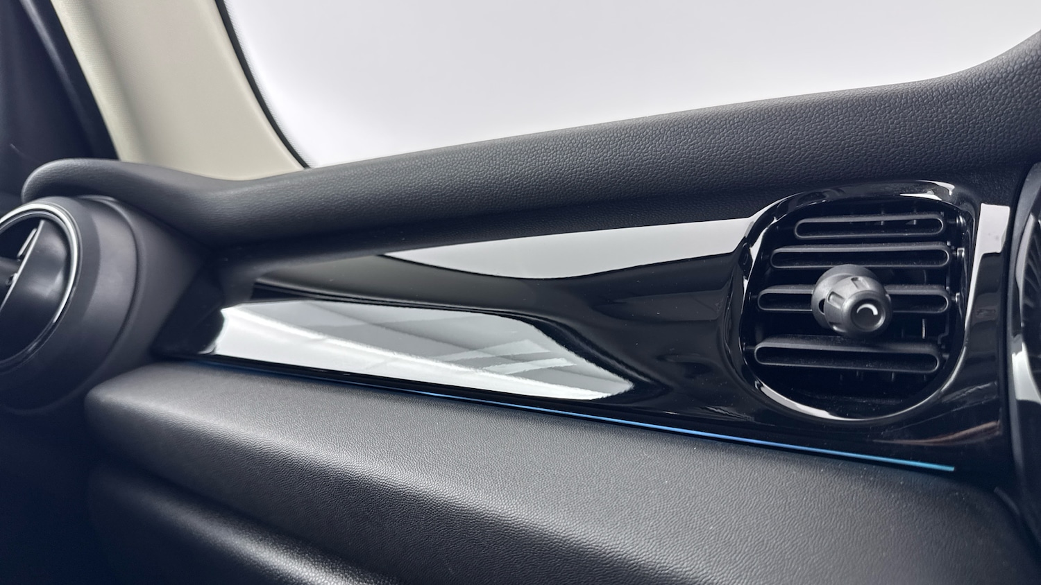 Used MINI Hatch 2023 for sale - 77703065: Photo 31