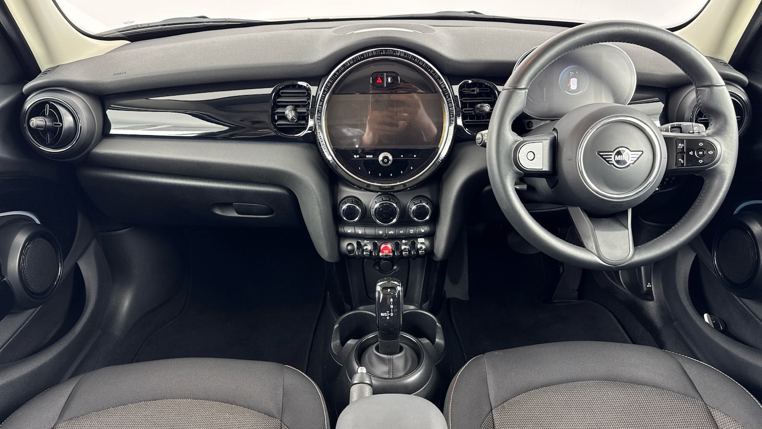 Used MINI Hatch 2023 for sale - 77703065: Photo 4