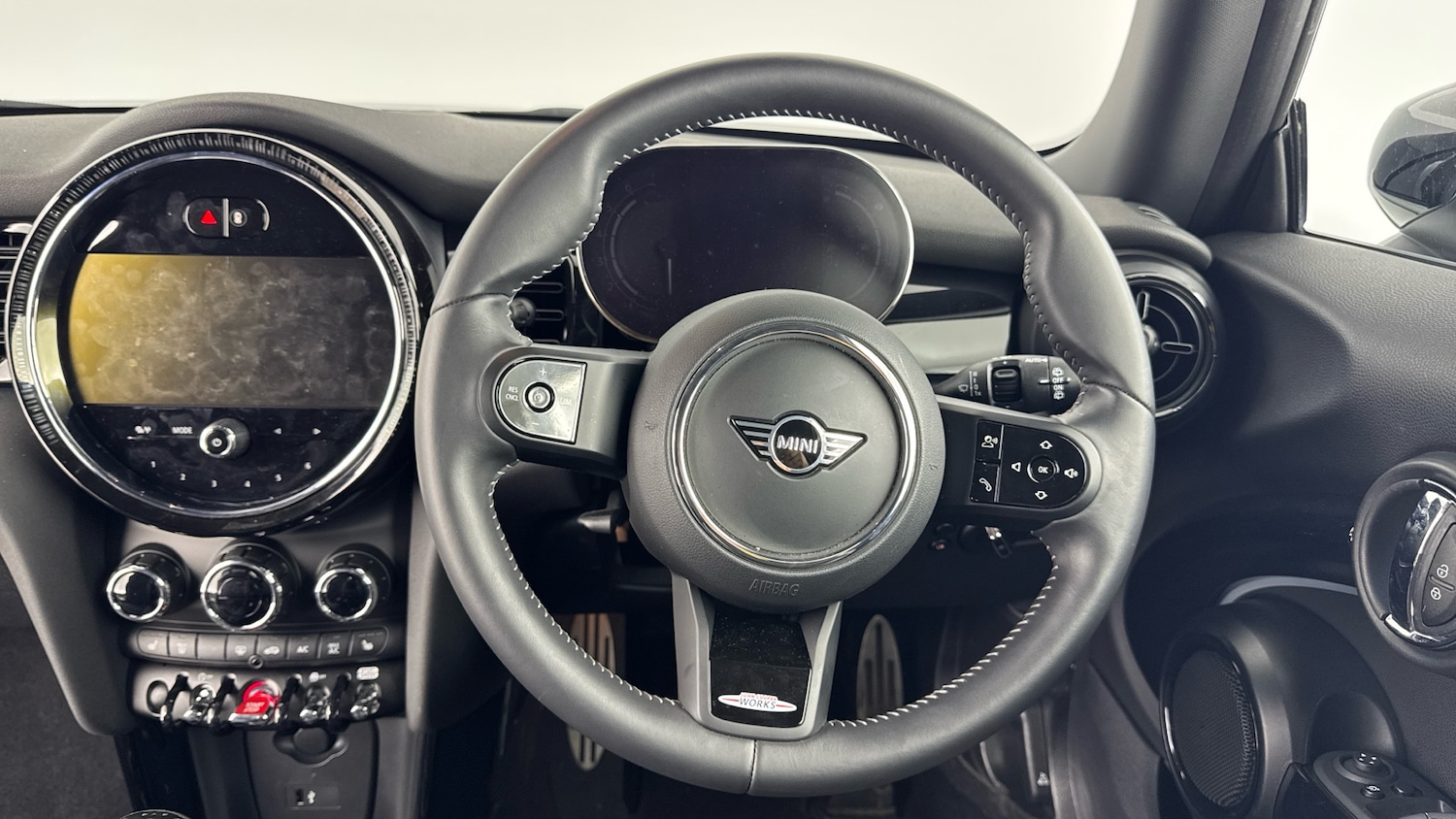 Used MINI Hatch 2024 for sale - 78108161: Photo 5