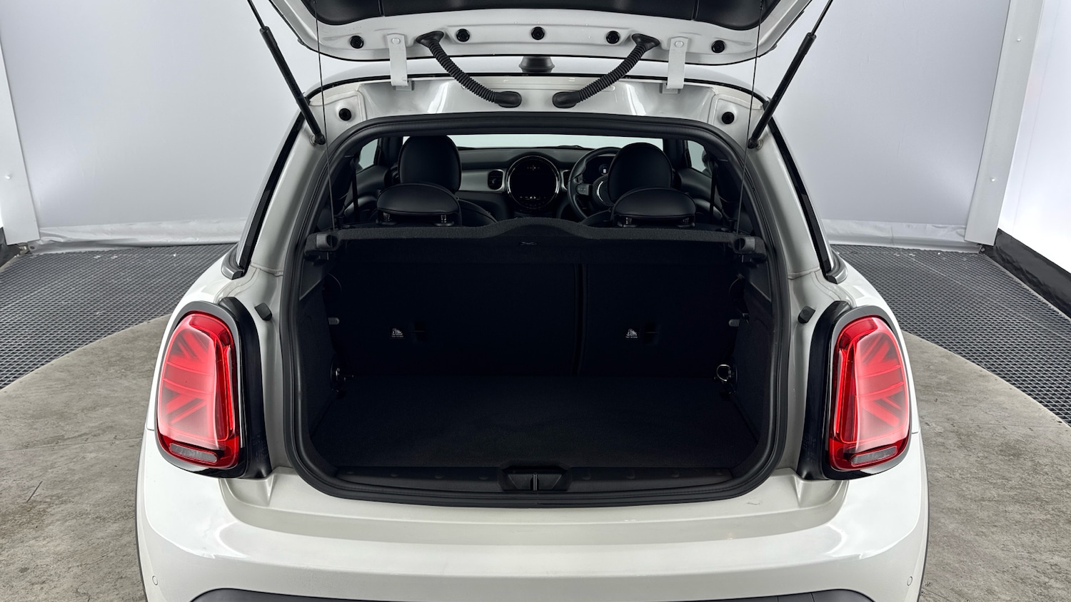 Used MINI Hatch 2022 for sale - 76707654: Photo 13