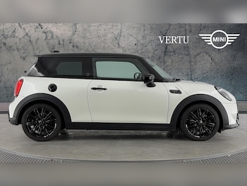 Used MINI Hatch 2022 for sale - 76707654: Photo