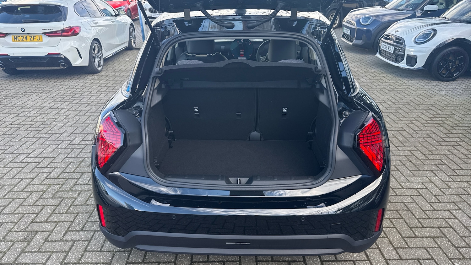 Used MINI Cooper 2025 for sale - 77918432: Photo 13