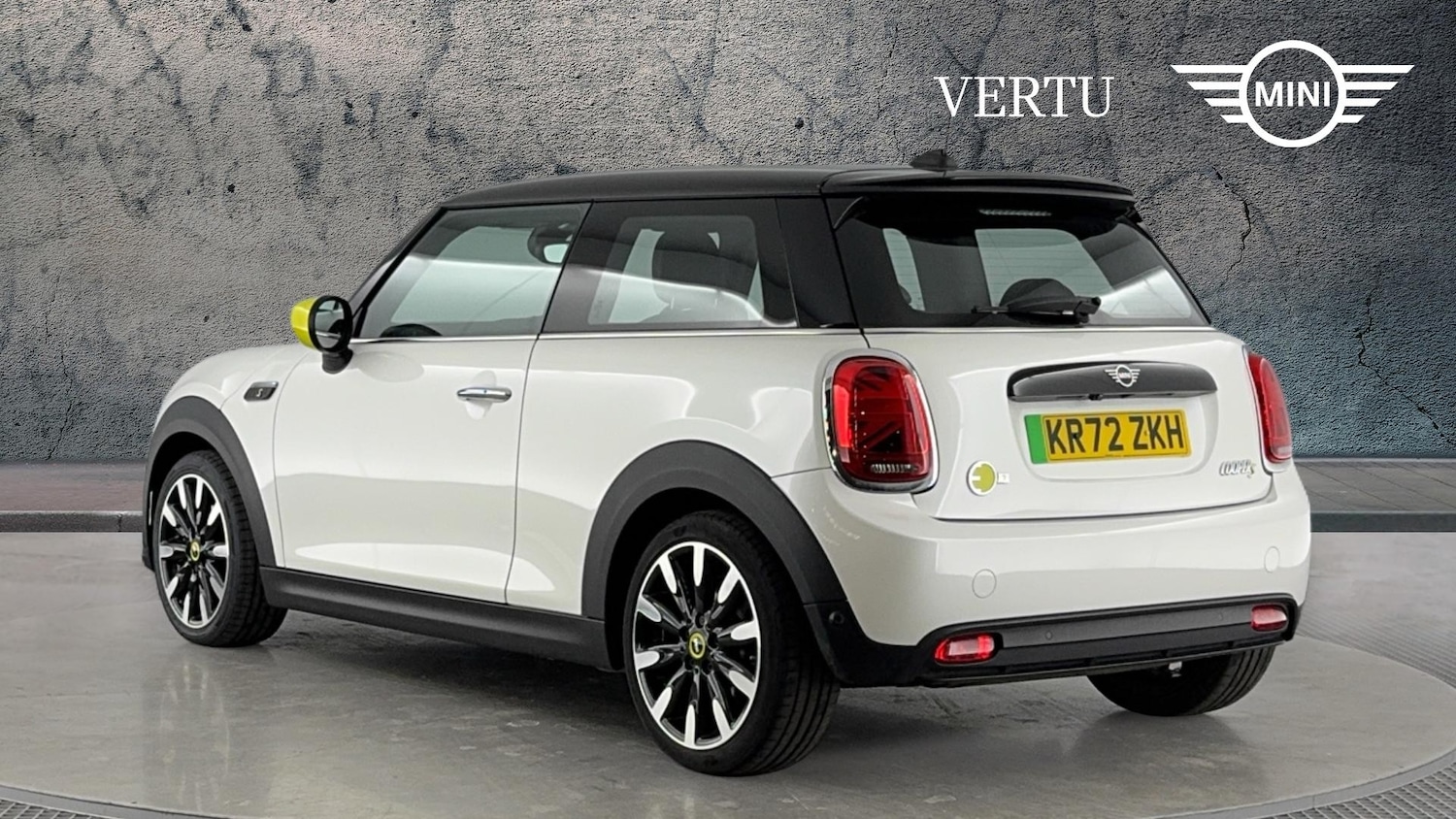 Used MINI Hatch 2023 for sale - 78067404: Photo 2