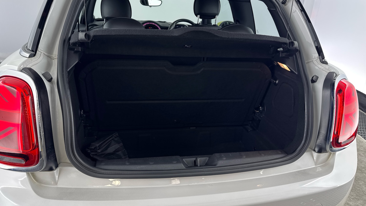 Used MINI Hatch 2023 for sale - 78067404: Photo 32