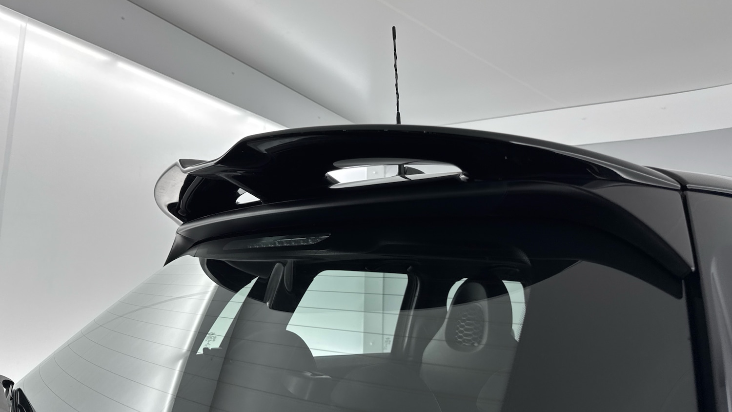 Used MINI Hatch 2019 for sale - 76412340: Photo 27