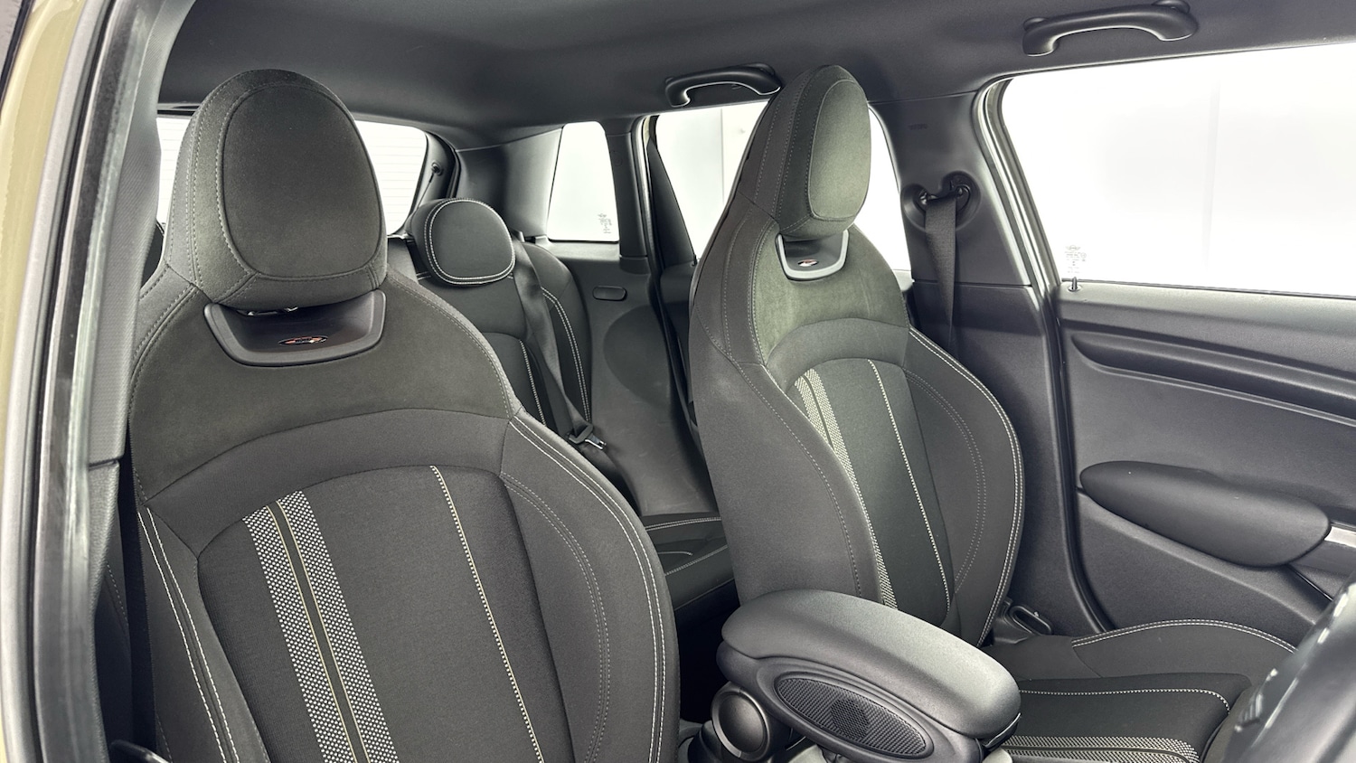 Used MINI Hatch 2019 for sale - 76412340: Photo 28