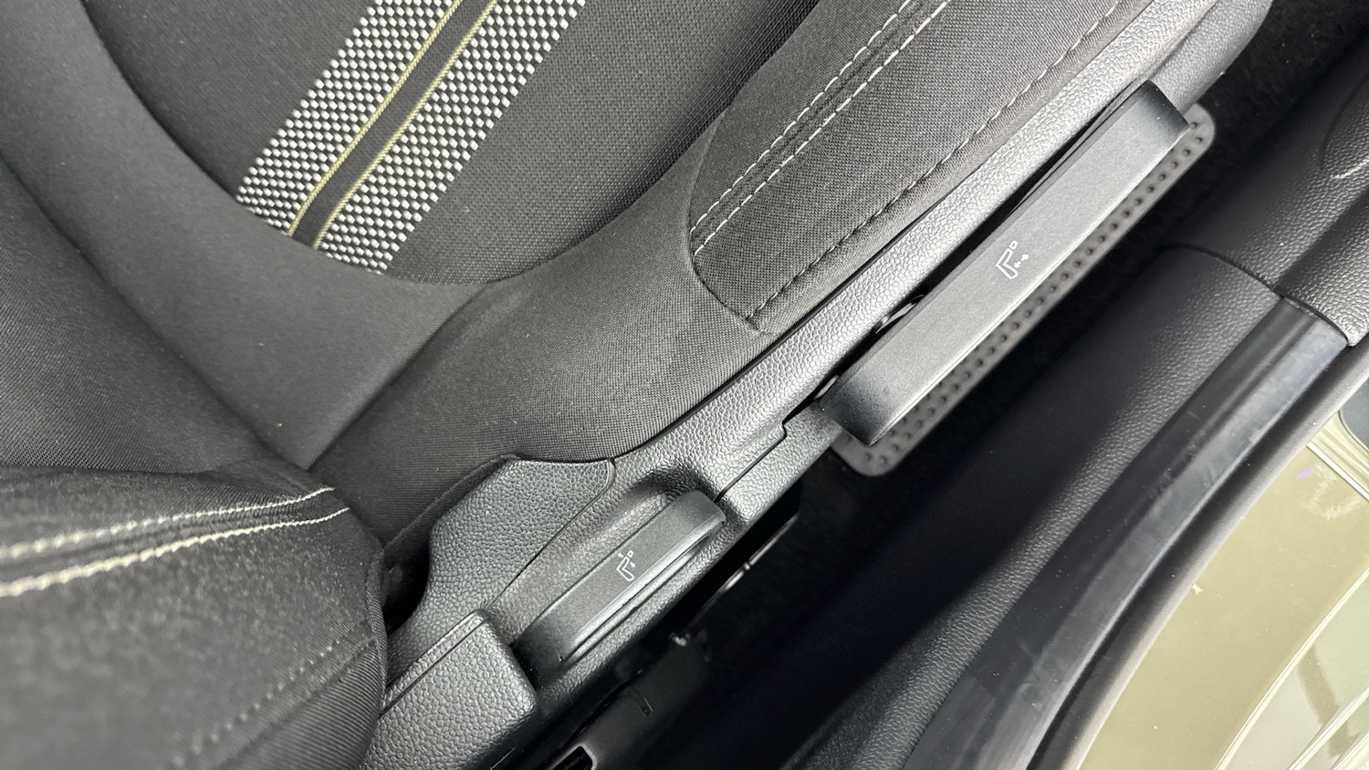 Used MINI Hatch 2019 for sale - 76412340: Photo 29