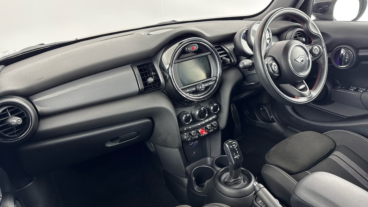 Used MINI Hatch 2019 for sale - 76412340: Photo 7