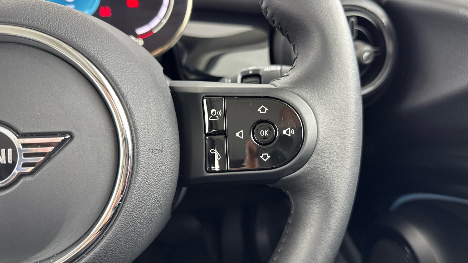 Used MINI Hatch 2022 for sale - 76831552: Photo 18