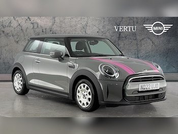 2022 (22) - 1.5 One Classic 3dr Auto