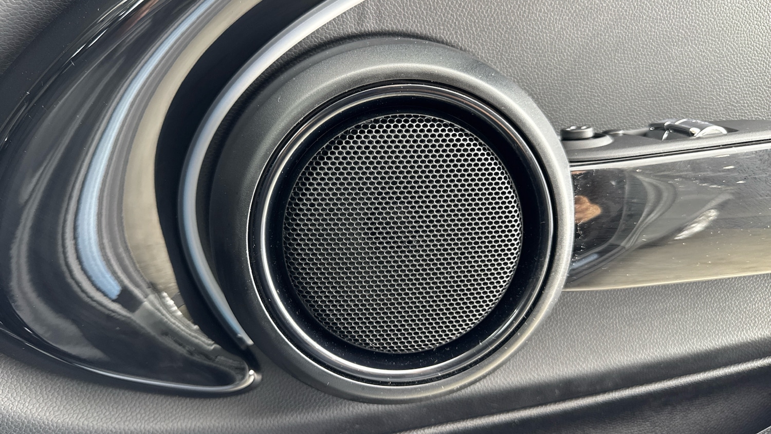 Used MINI Hatch 2022 for sale - 76831552: Photo 27