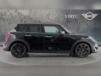 Used MINI Hatch 2022 for sale - 76129285: Photo 3