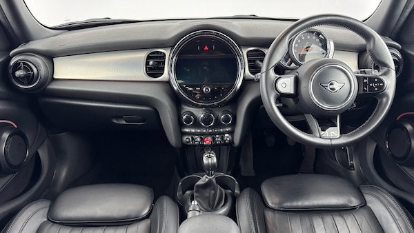 Used MINI Hatch 2022 for sale - 76129285: Photo 4