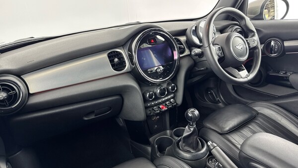 Used MINI Hatch 2022 for sale - 76129285: Photo 7