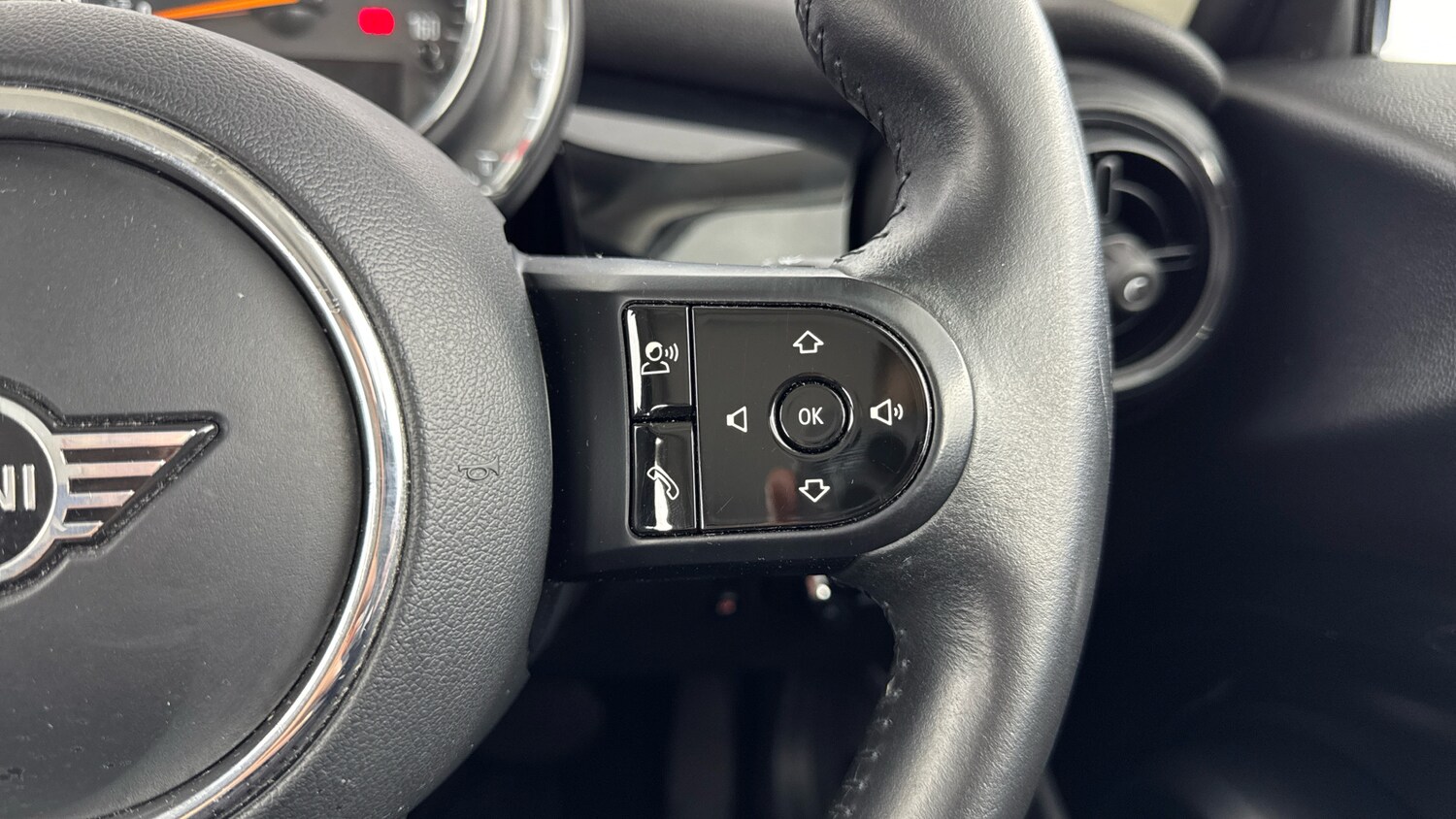 Used MINI Hatch 2021 for sale - 76357763: Photo 18
