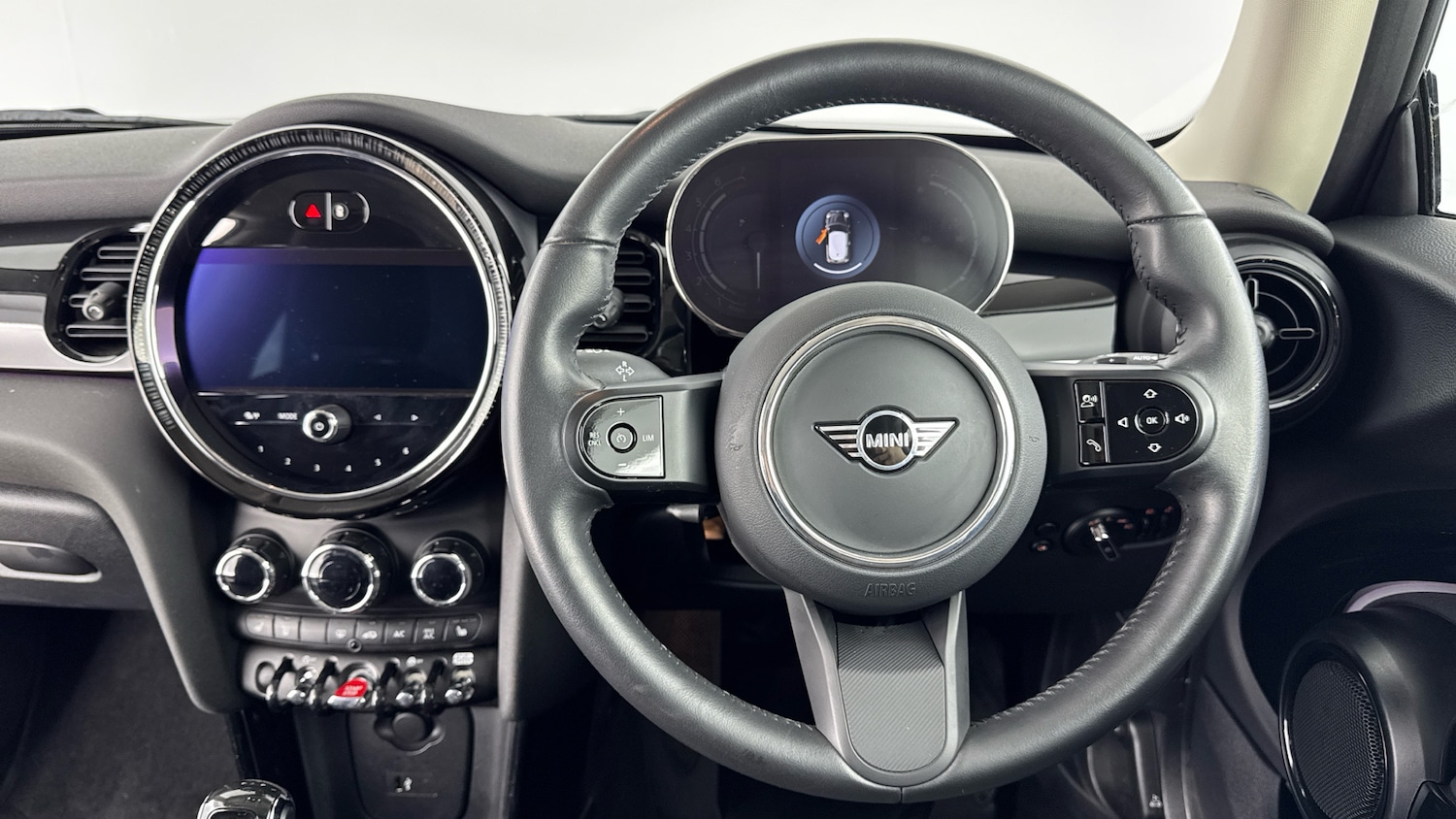 Used MINI Hatch 2023 for sale - 77326733: Photo 5