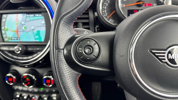 Used MINI Hatch 2018 for sale - 76055920: Photo 18