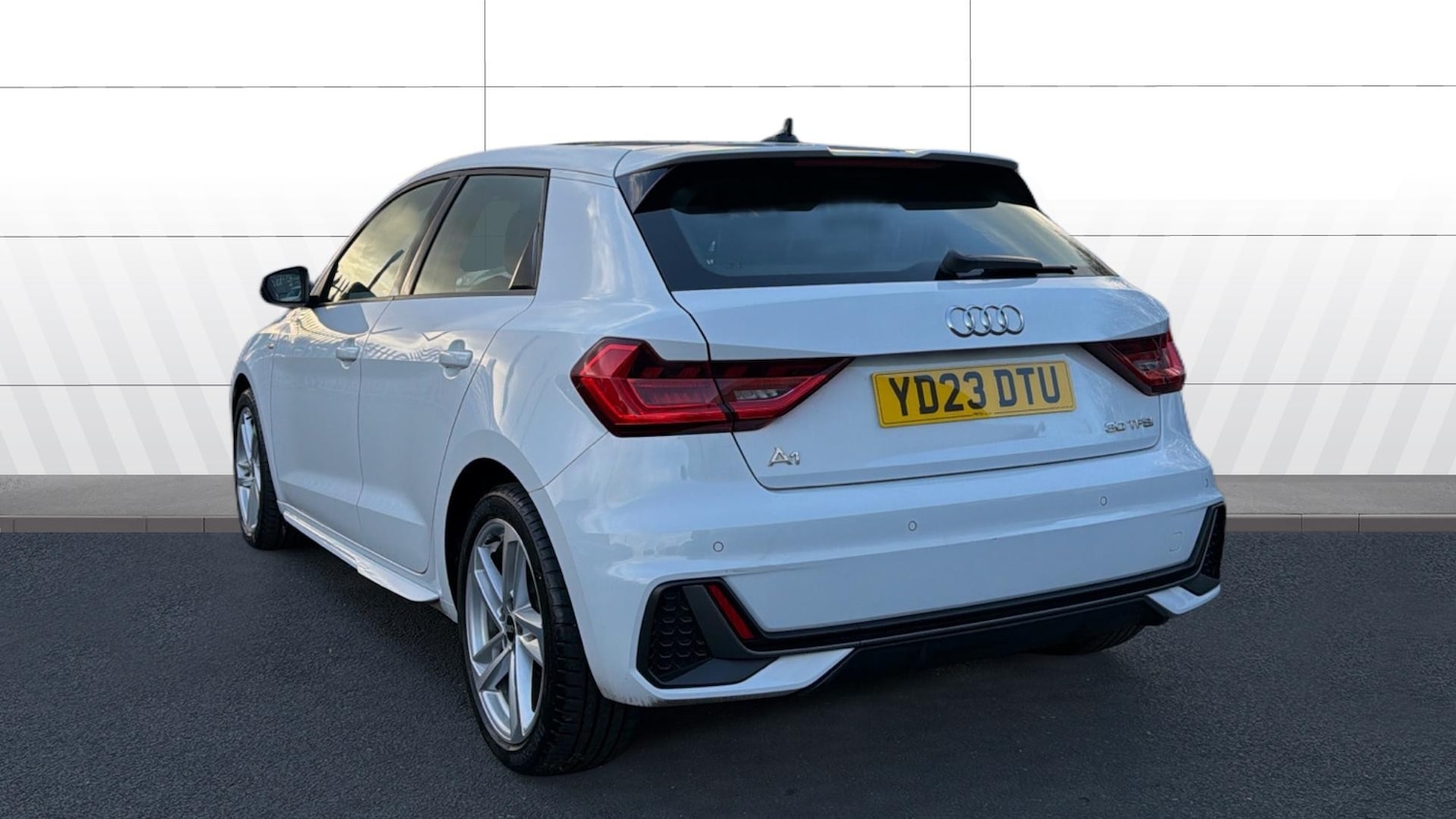 Used Audi A1 2023 for sale - 77846300: Photo 2
