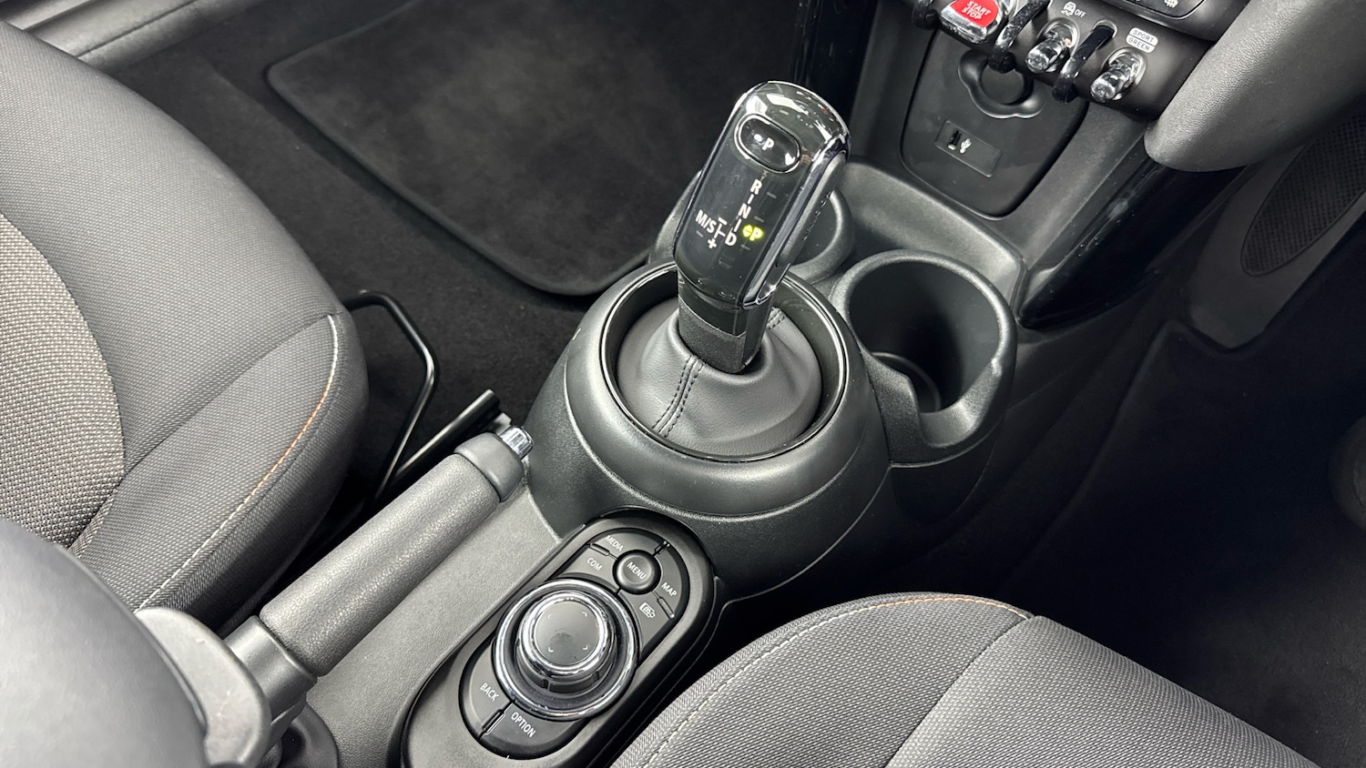 Used MINI Convertible 2023 for sale - 76637569: Photo 10