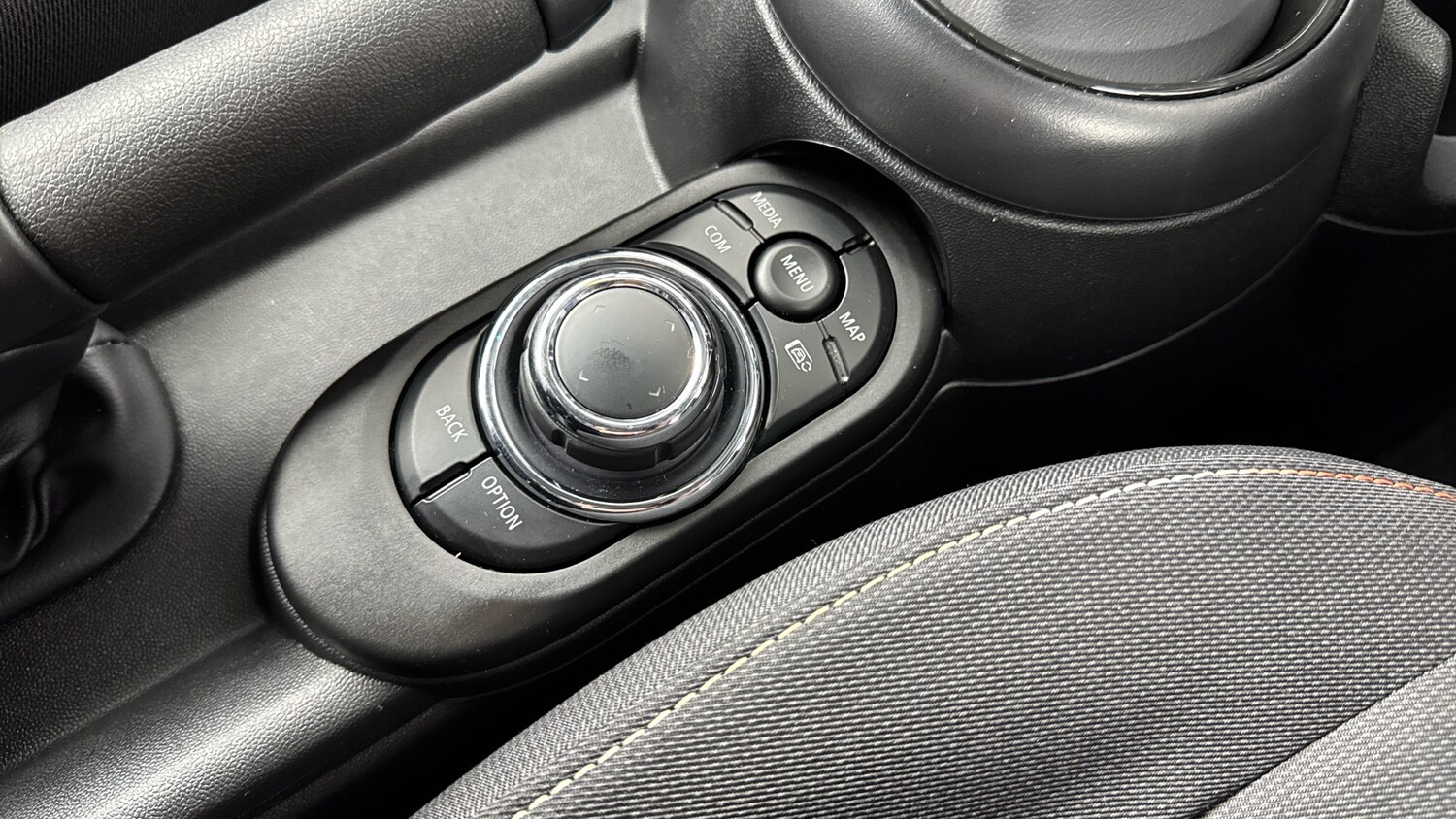 Used MINI Convertible 2023 for sale - 76637569: Photo 19