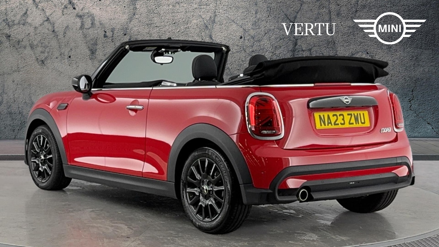 Used MINI Convertible 2023 for sale - 76637569: Photo 2