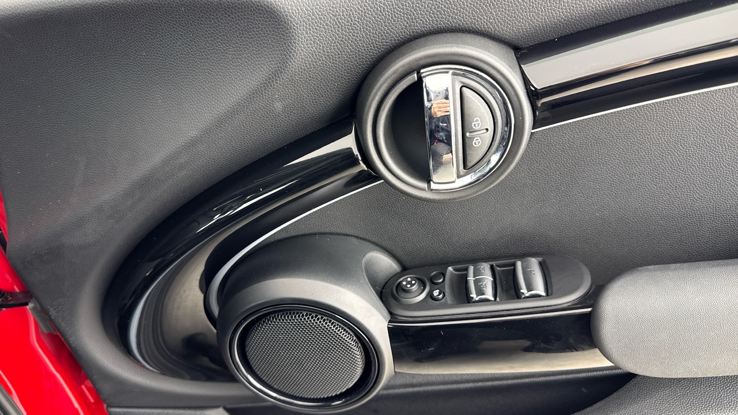 Used MINI Convertible 2023 for sale - 76637569: Photo 20