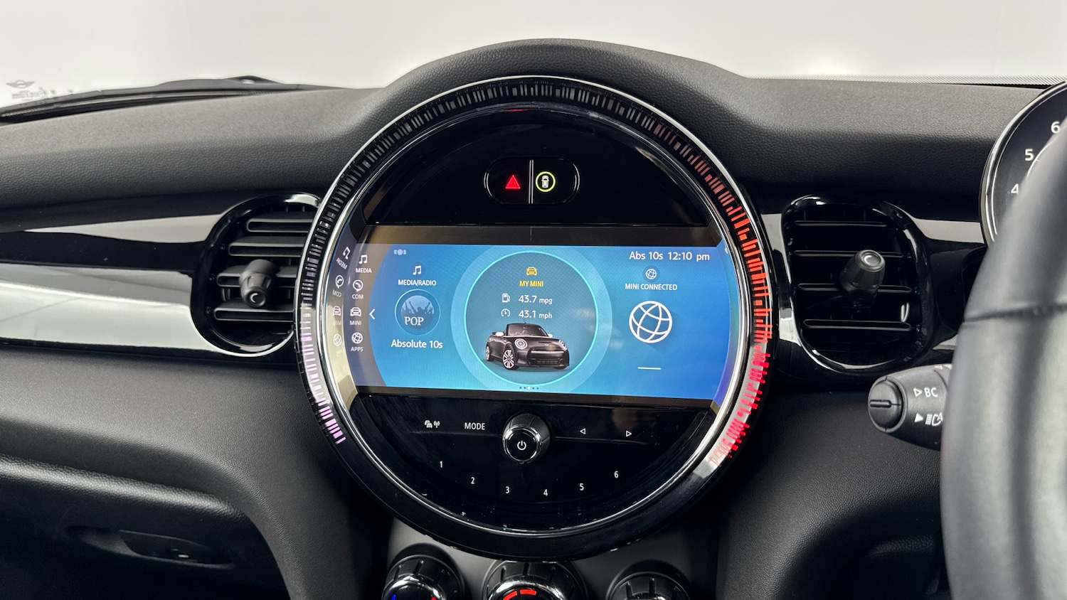 Used MINI Convertible 2023 for sale - 76637569: Photo 8