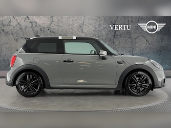 Used MINI Hatch 2021 for sale - 76946715: Photo