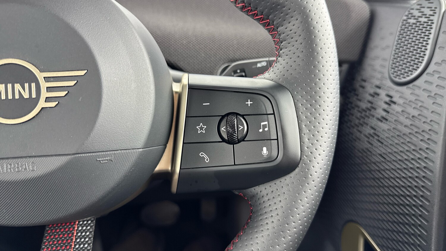 Used MINI Cooper 2024 for sale - 76532070: Photo 18