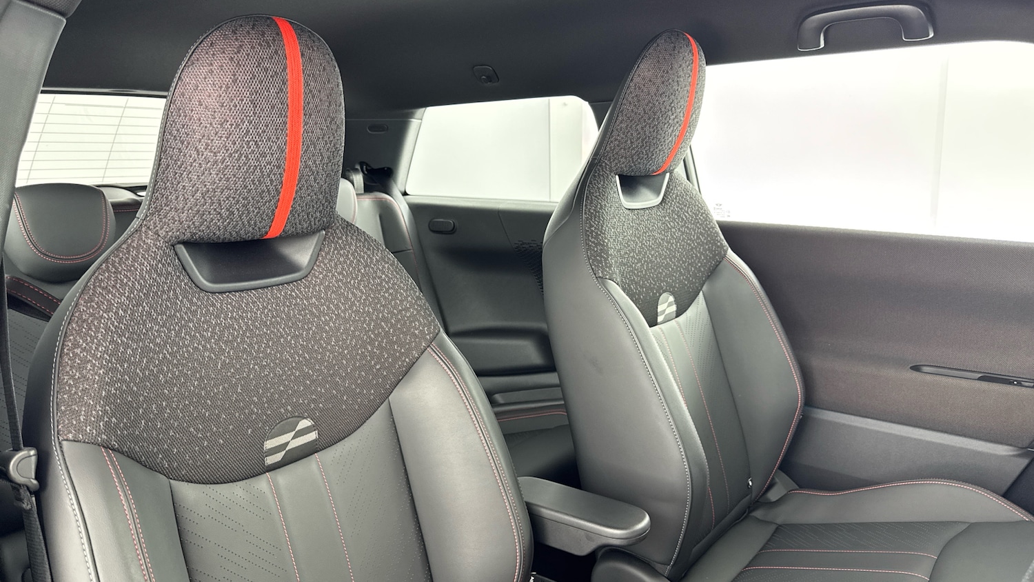 Used MINI Cooper 2024 for sale - 76532070: Photo 28