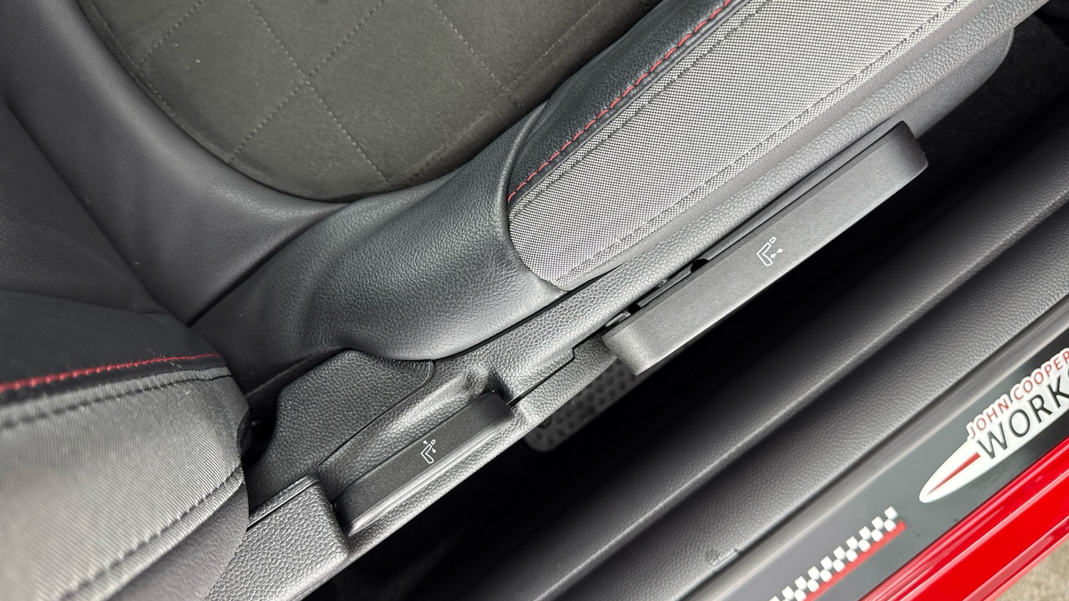 Used MINI Hatch 2022 for sale - 77758601: Photo 27